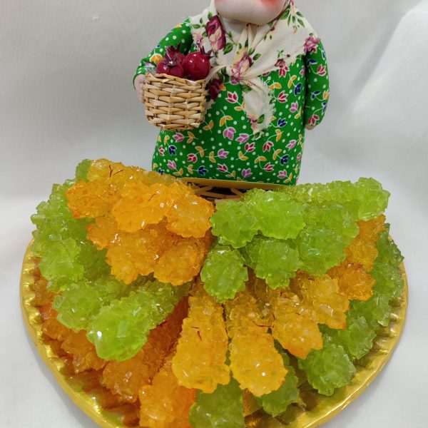 نبات هدیه یلدا عروسک مادر بزرگ با طعم نعنایی اعلاء 1500گرمی